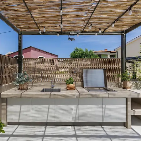 Casa Minda By Interhome Дом отдыха Пореч